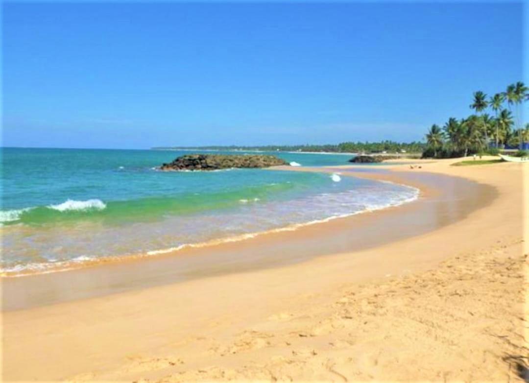 Sea Shell Villa Hikkaduwa 2 Separate Cabanas Ocean Front Villa 外观 照片