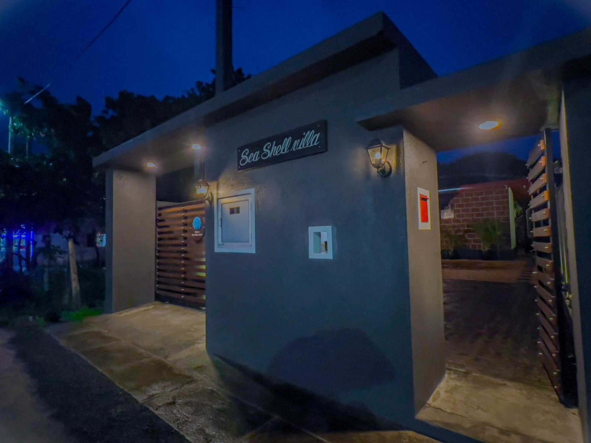 Sea Shell Villa Hikkaduwa 2 Separate Cabanas Ocean Front Villa 外观 照片